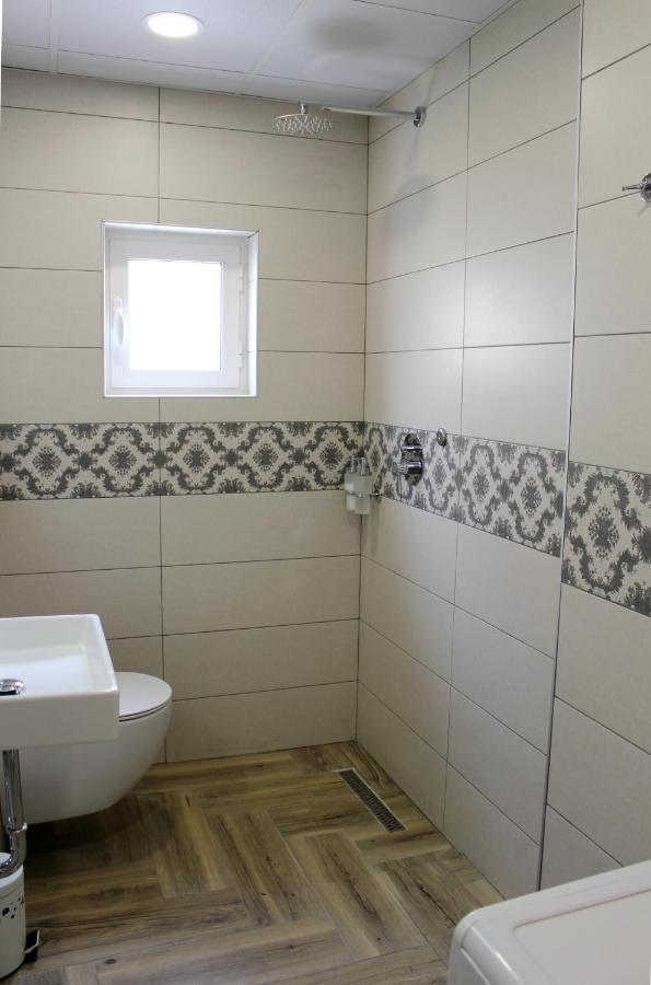 2V1 - Myslym Shyri Apartment Tirana Exterior photo